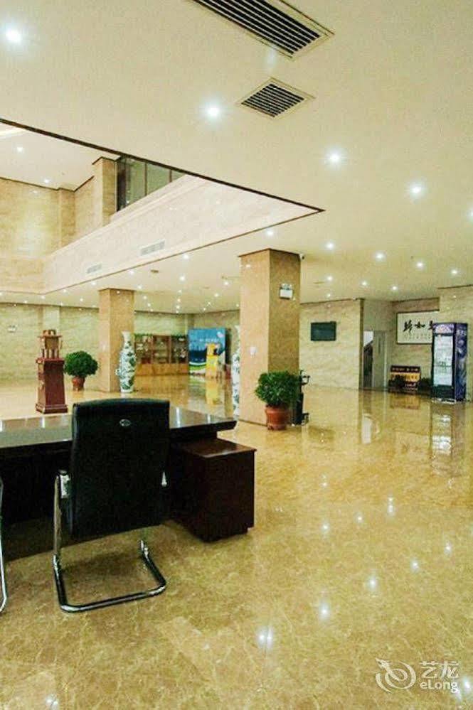 Splendid Oriental Business Hotel Tianjin Exterior foto